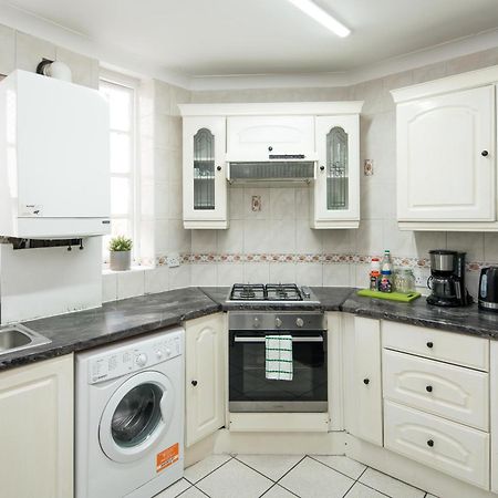 Private Double Room Shared Bathroom Near City Centre London Exteriör bild