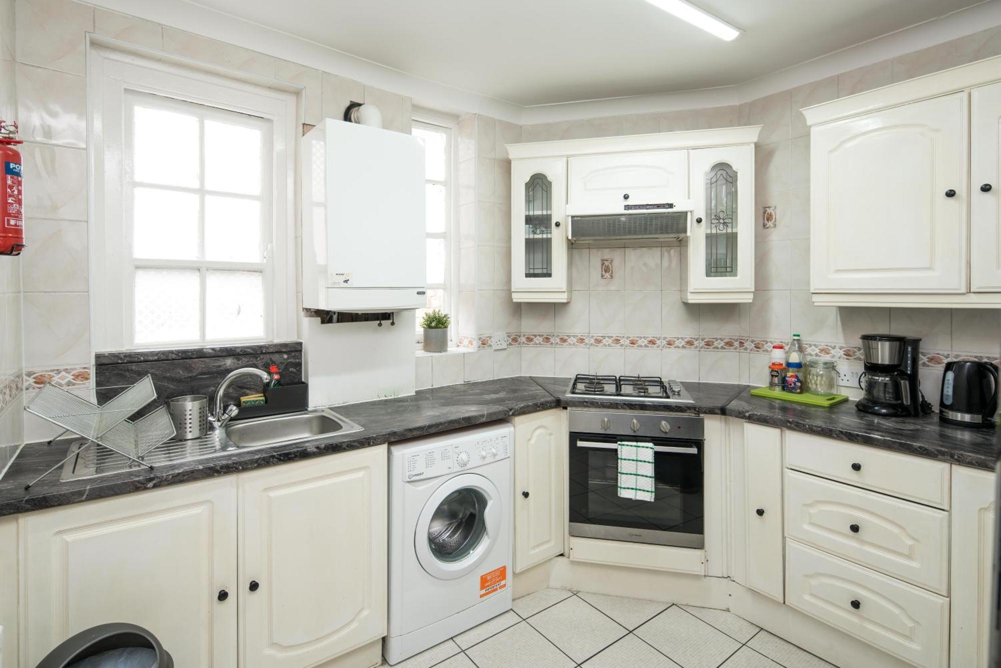 Private Double Room Shared Bathroom Near City Centre London Exteriör bild